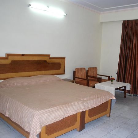 Regenta Resort Shyam Bharatpur Bagian luar foto