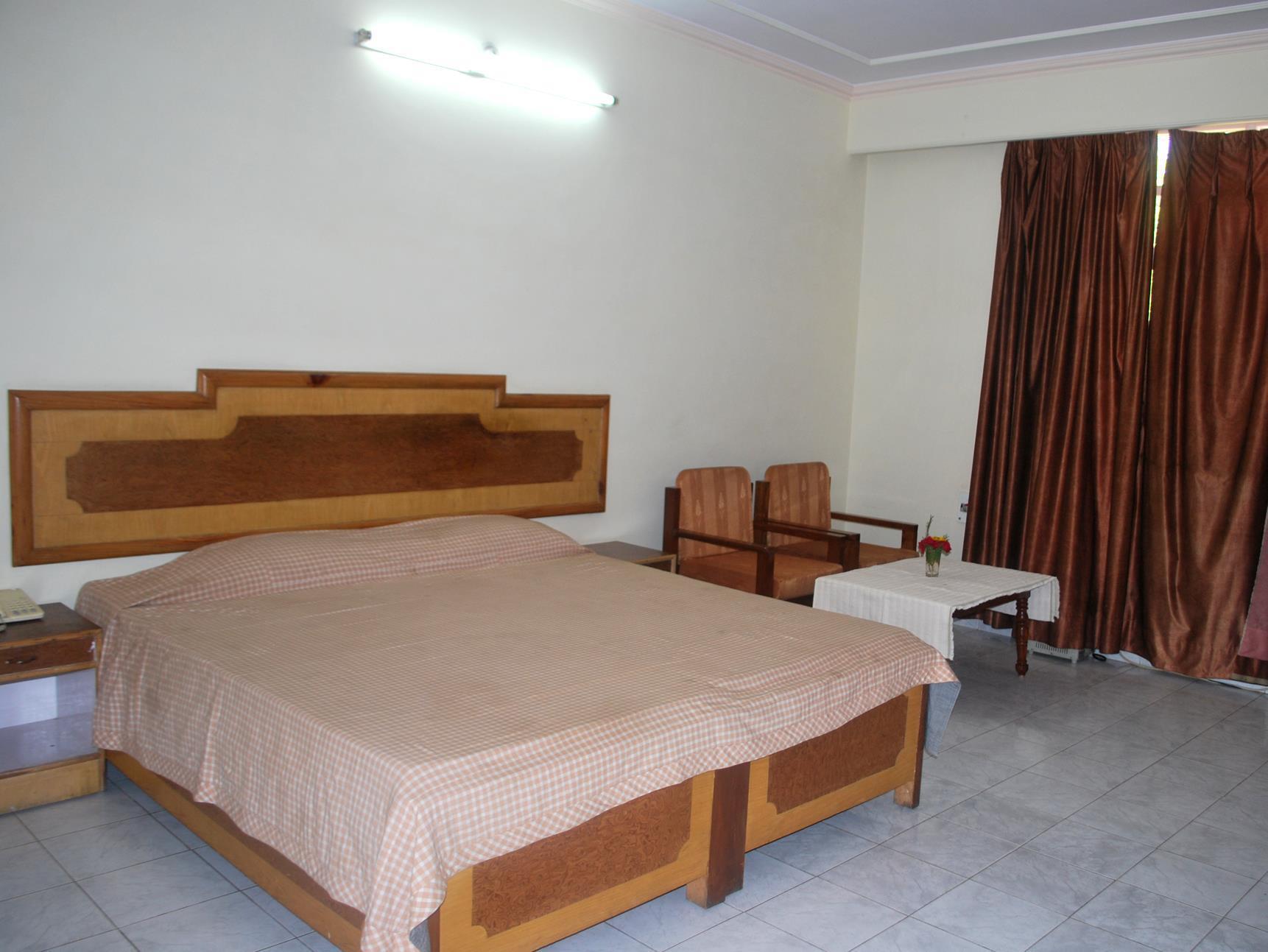 Regenta Resort Shyam Bharatpur Bagian luar foto