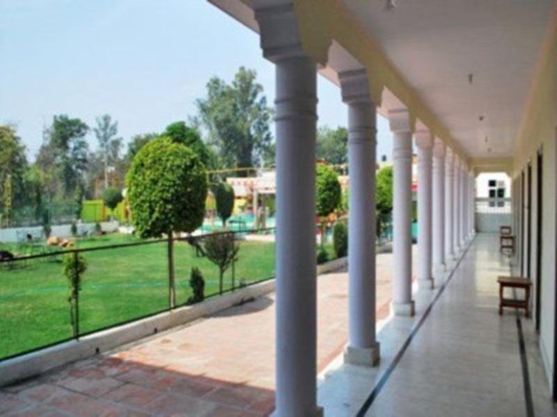Regenta Resort Shyam Bharatpur Bagian luar foto